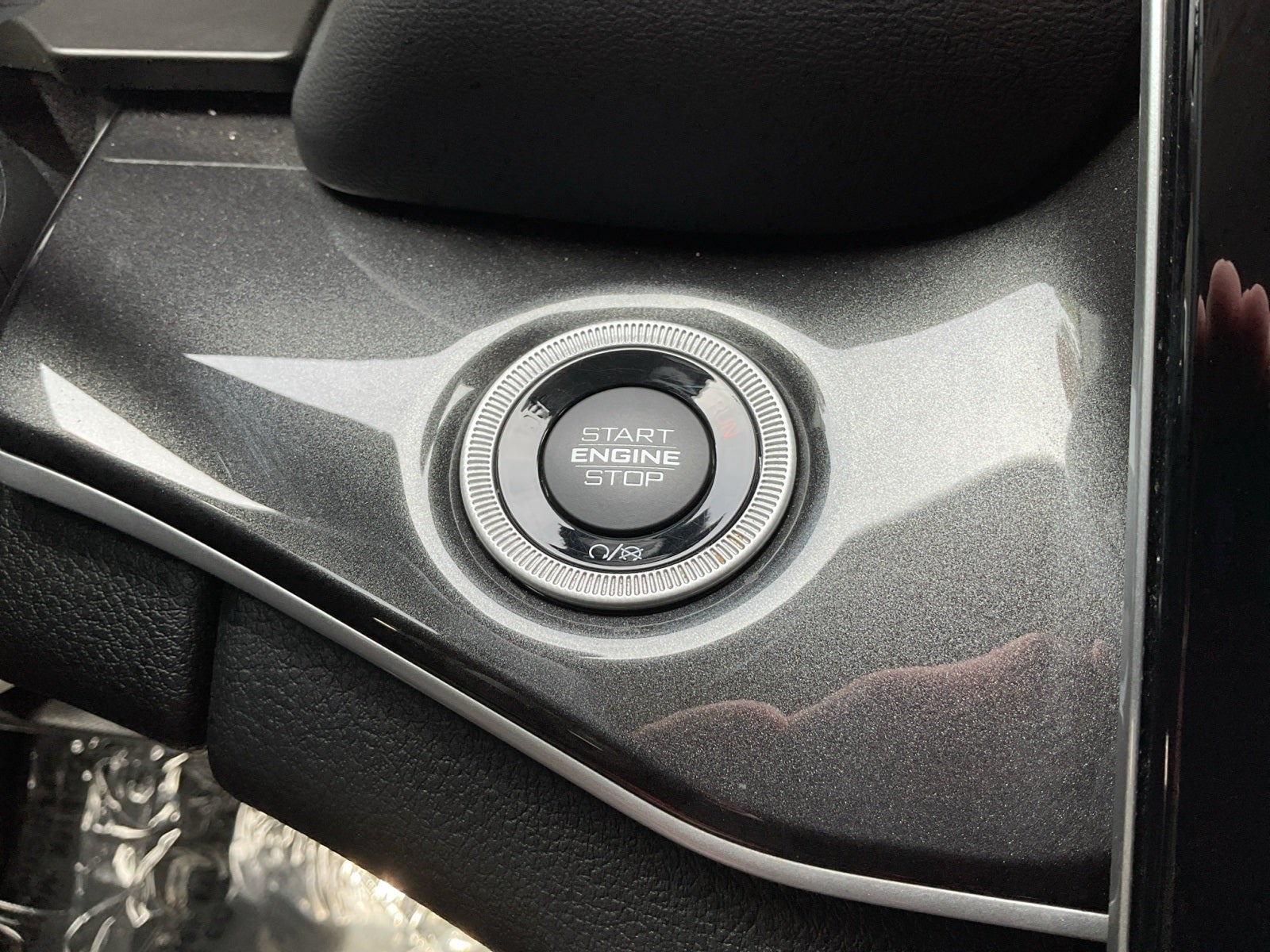 2022 Jeep Grand Cherokee Laredo 4x4