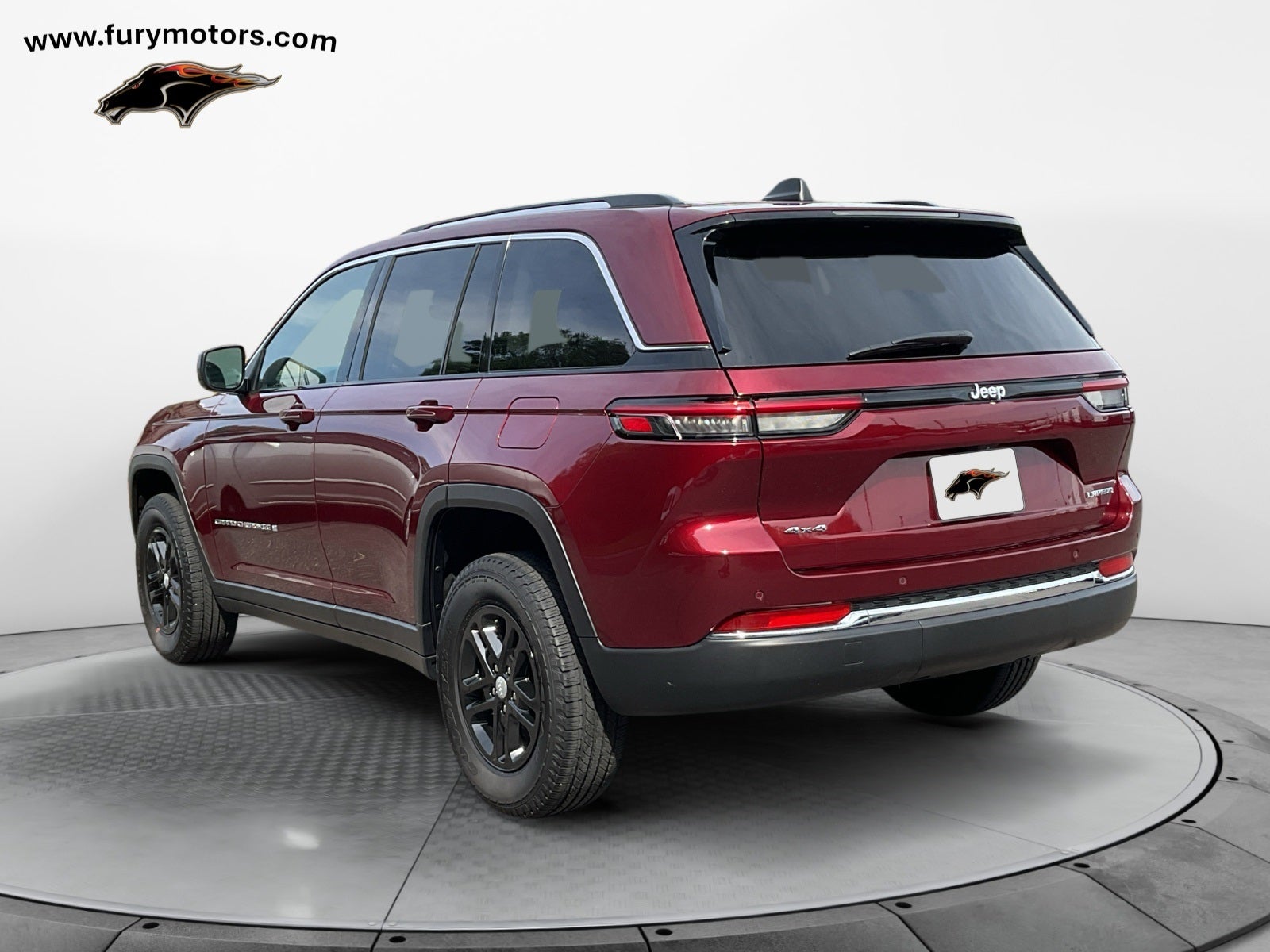 2022 Jeep Grand Cherokee Laredo 4x4