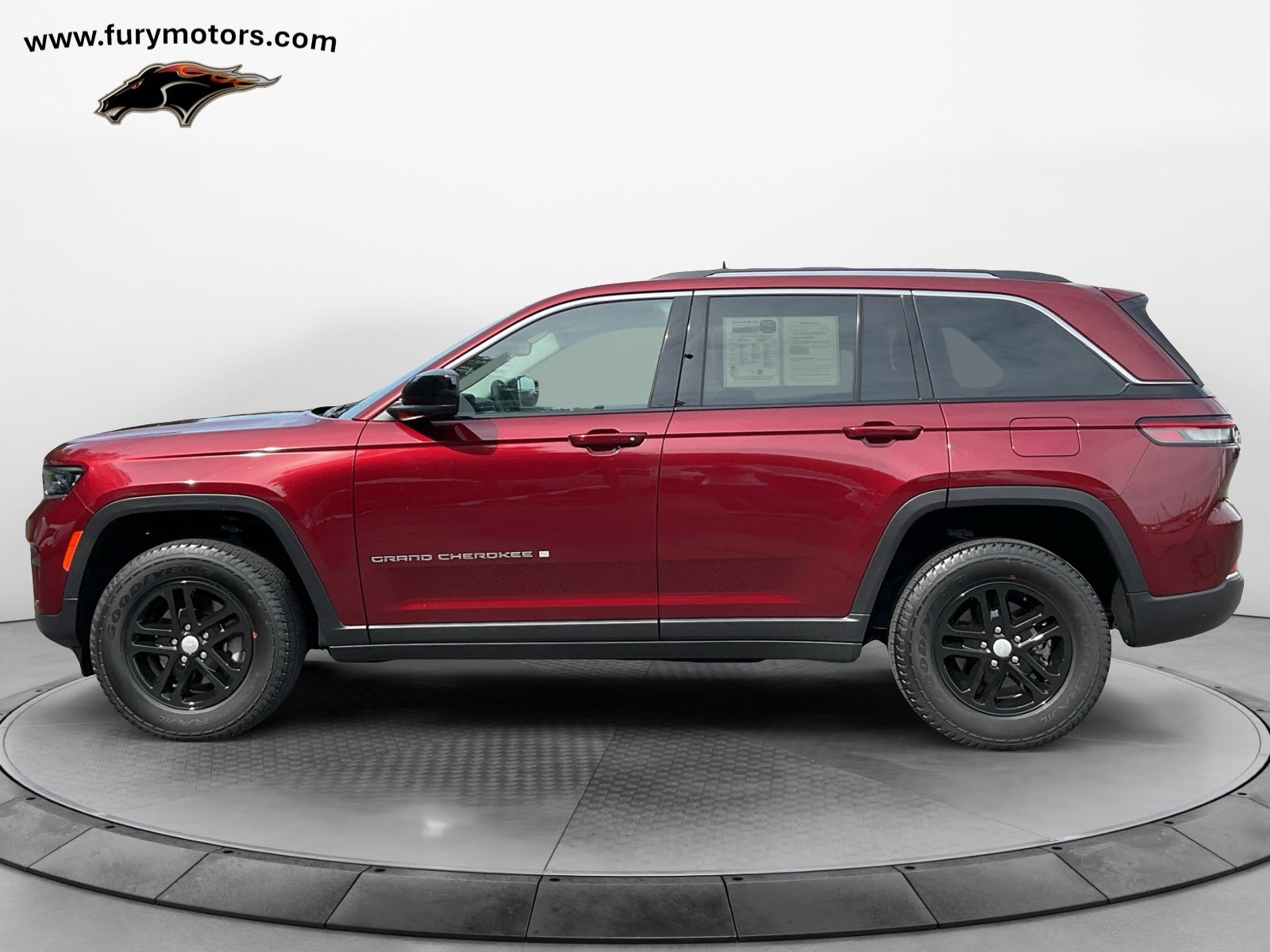 2022 Jeep Grand Cherokee Laredo 4x4