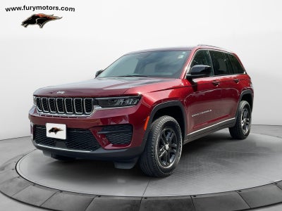 2022 Jeep Grand Cherokee Laredo 4x4