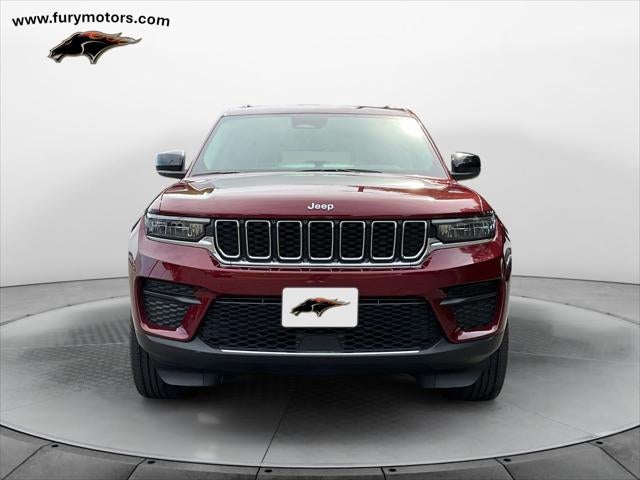 2022 Jeep Grand Cherokee Laredo 4x4