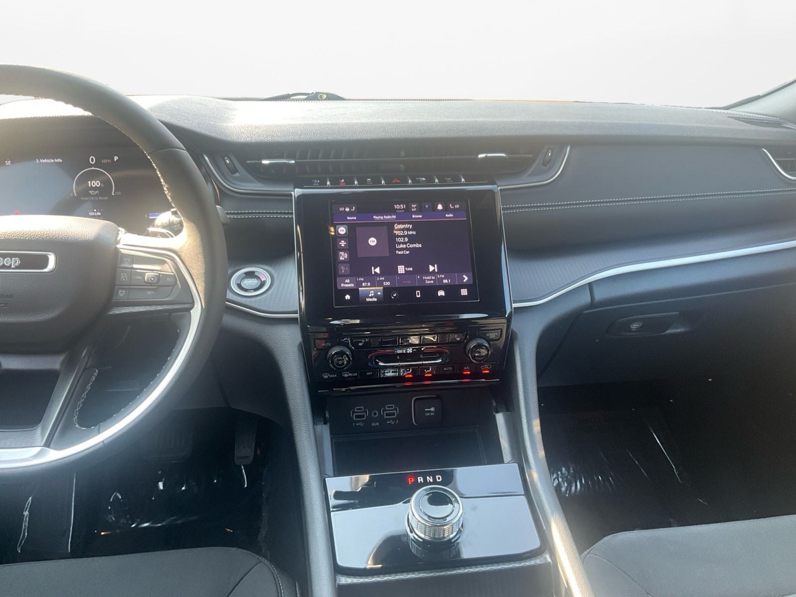 2025 Jeep Grand Cherokee Laredo 4x4