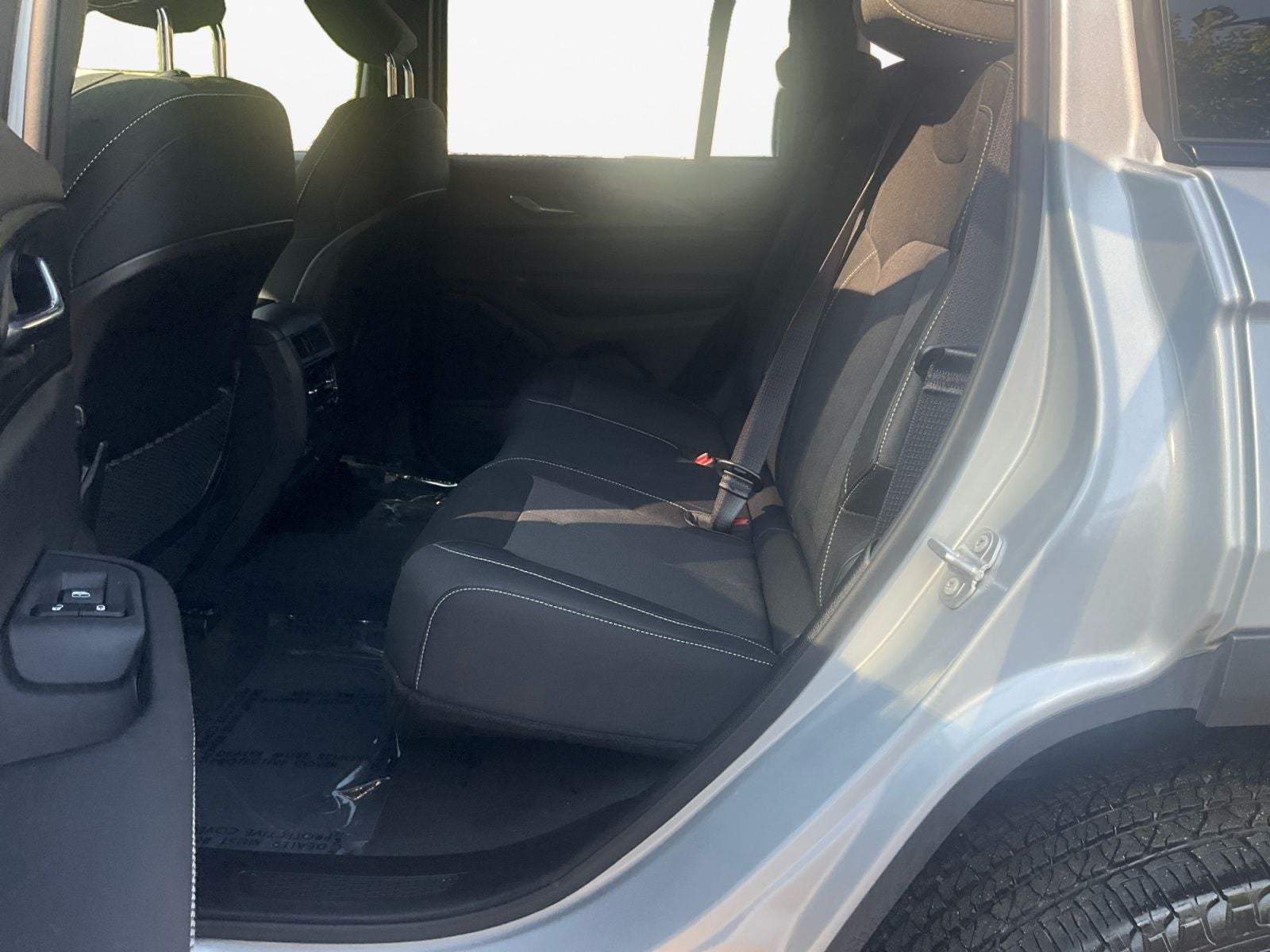 2025 Jeep Grand Cherokee Laredo 4x4