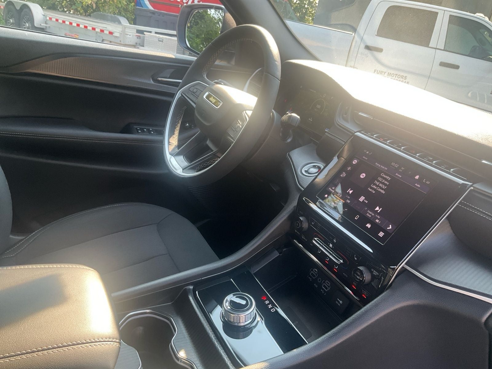 2025 Jeep Grand Cherokee Laredo 4x4