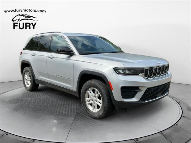 2025 Jeep Grand Cherokee Laredo 4x4
