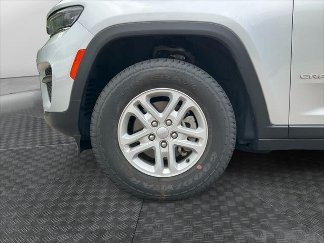 2025 Jeep Grand Cherokee Laredo 4x4