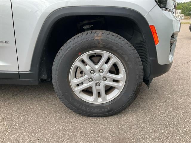 2025 Jeep Grand Cherokee Laredo 4x4