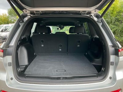 2025 Jeep Grand Cherokee Laredo 4x4