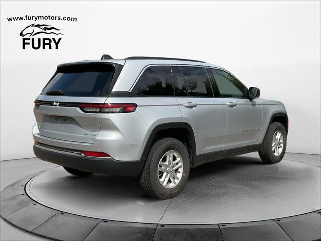 2025 Jeep Grand Cherokee Laredo 4x4
