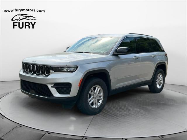 2025 Jeep Grand Cherokee Laredo 4x4