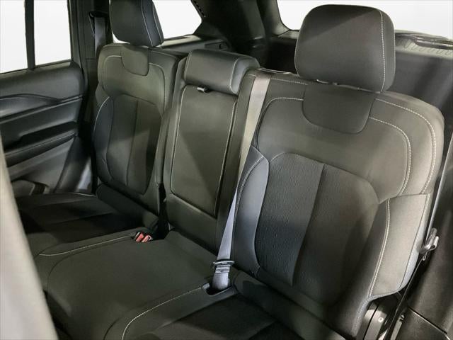 2024 Jeep Grand Cherokee Laredo 4x4