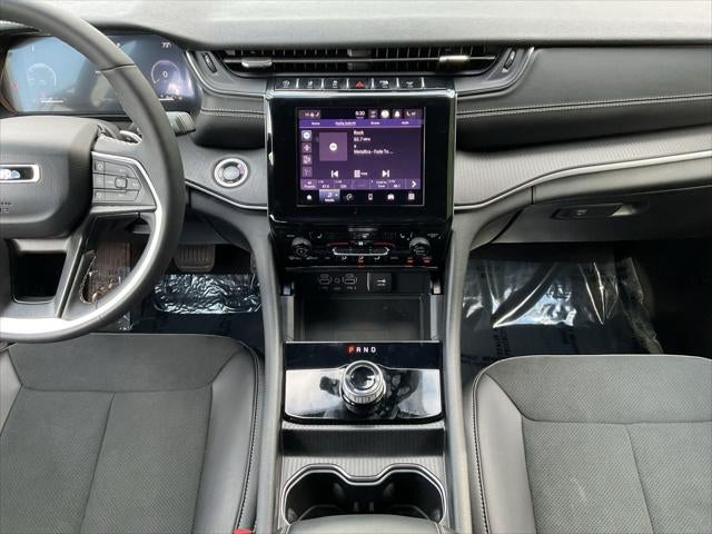 2025 Jeep Grand Cherokee Altitude 4x4