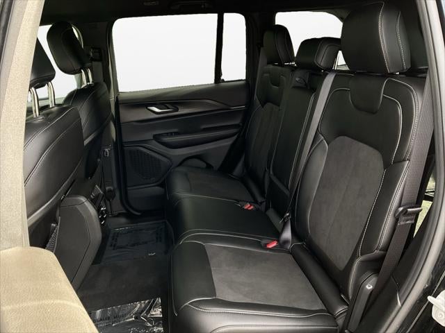 2025 Jeep Grand Cherokee Altitude 4x4