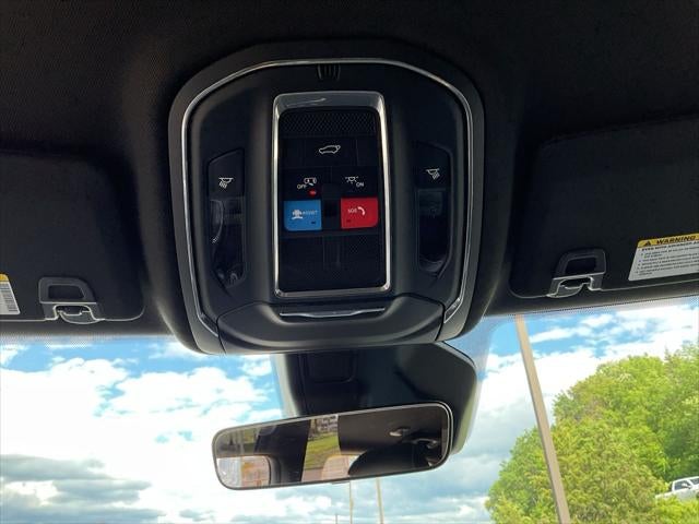 2025 Jeep Grand Cherokee Altitude 4x4