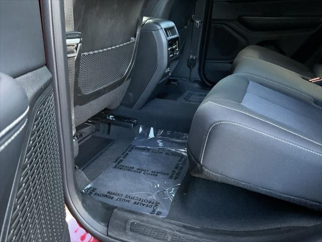 2025 Jeep Grand Cherokee Laredo 4x4