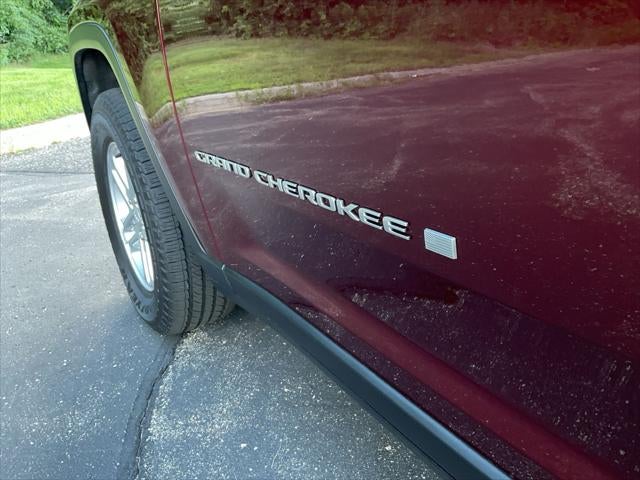 2025 Jeep Grand Cherokee Laredo 4x4