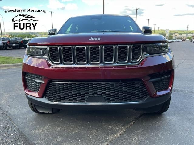 2025 Jeep Grand Cherokee Laredo 4x4