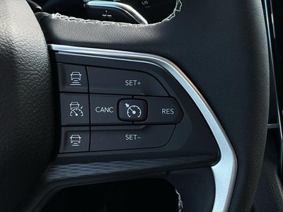 2025 Jeep Grand Cherokee Laredo 4x4