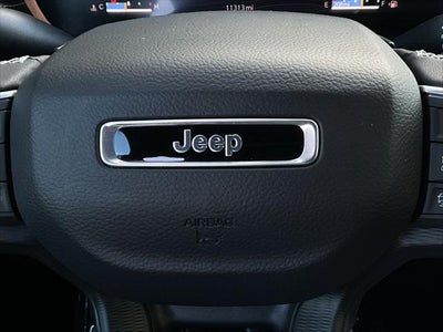 2025 Jeep Grand Cherokee Laredo 4x4