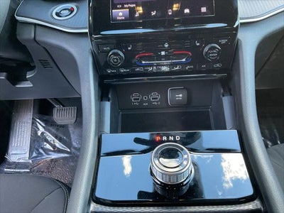2025 Jeep Grand Cherokee Laredo 4x4