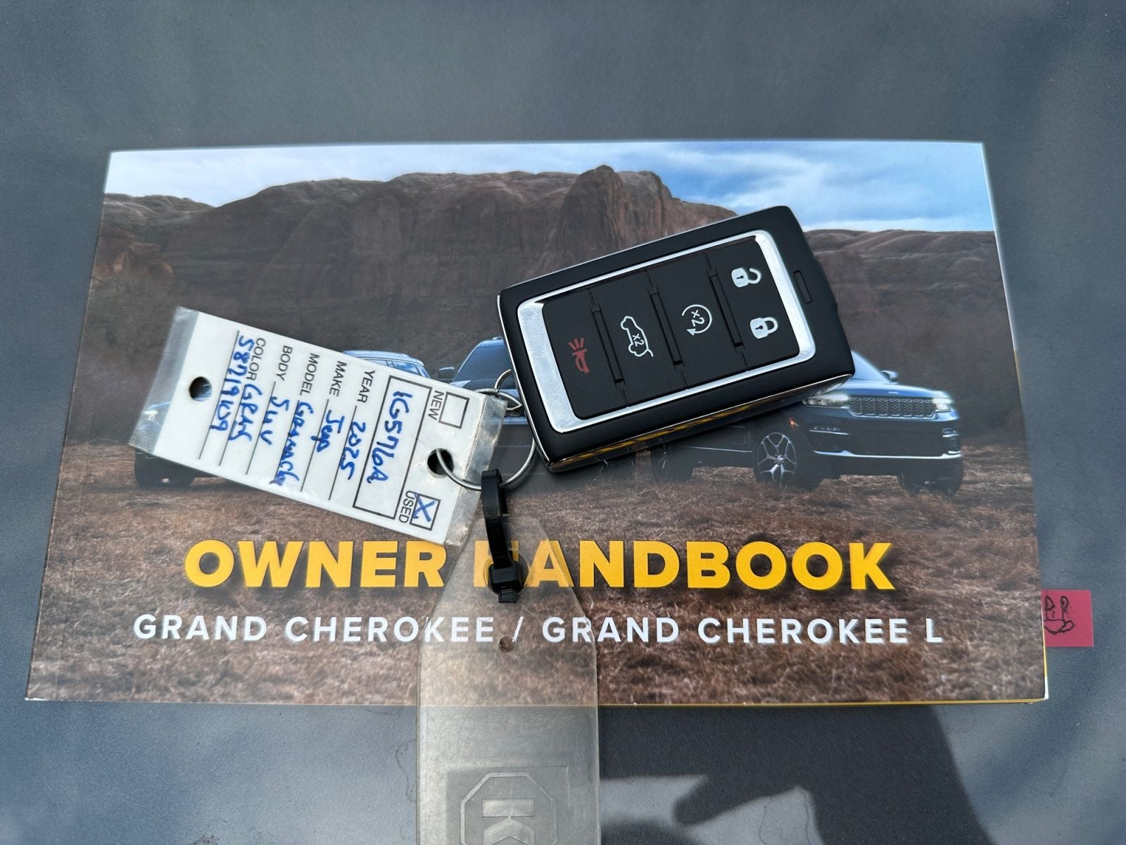 2025 Jeep Grand Cherokee Overland 4x4