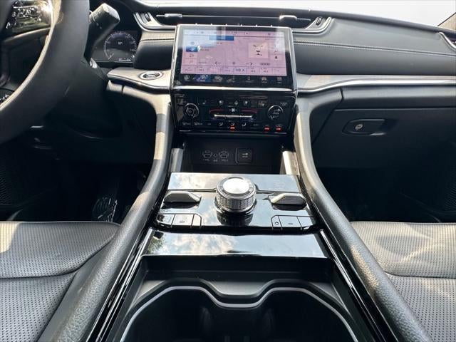 2025 Jeep Grand Cherokee Overland 4x4