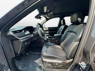 2025 Jeep Grand Cherokee Overland 4x4