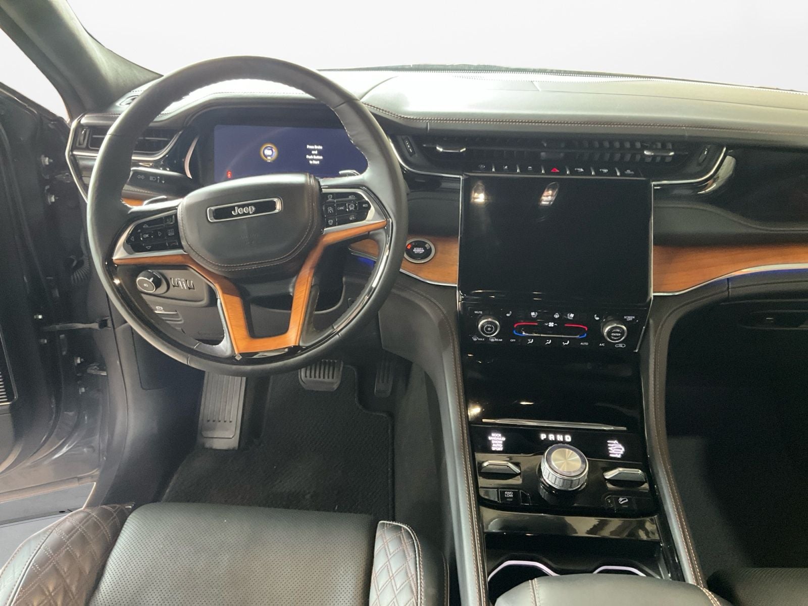 2024 Jeep Grand Cherokee Summit