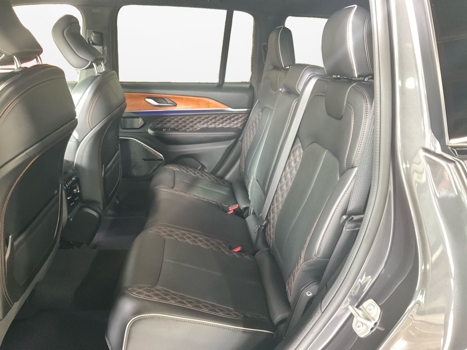 2024 Jeep Grand Cherokee Summit