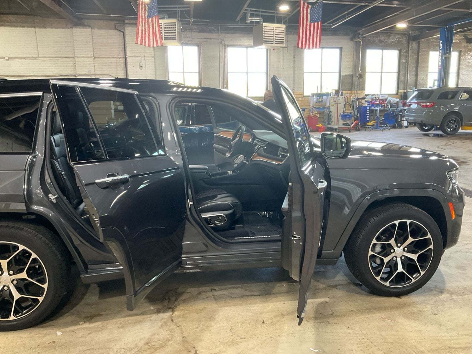 2024 Jeep Grand Cherokee Summit