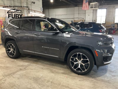 2024 Jeep Grand Cherokee Summit