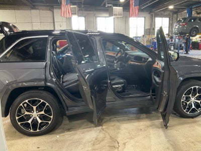 2024 Jeep Grand Cherokee Summit