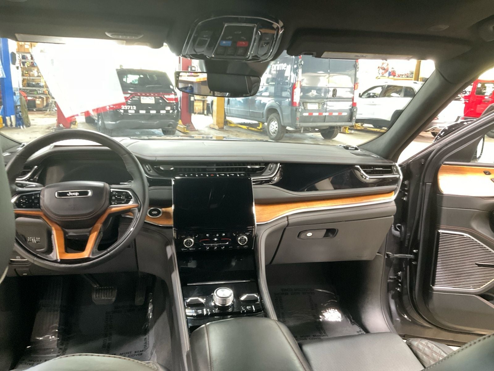 2024 Jeep Grand Cherokee Summit