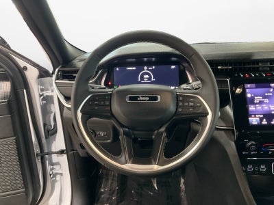 2025 Jeep Grand Cherokee L Laredo 4x4