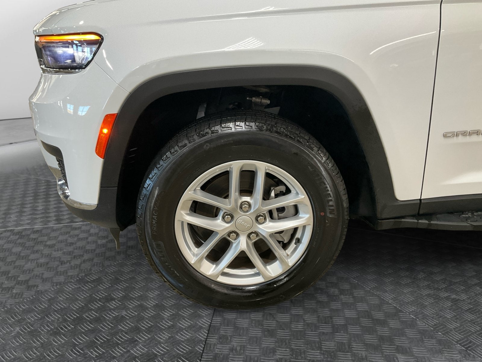 2025 Jeep Grand Cherokee L Laredo 4x4