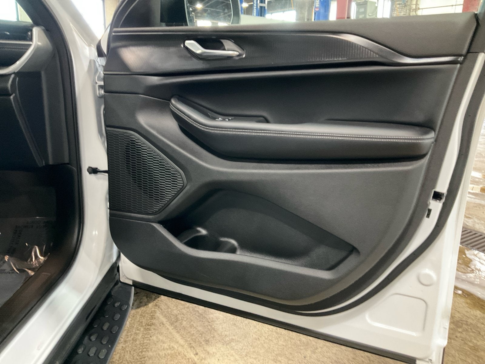 2025 Jeep Grand Cherokee L Laredo 4x4