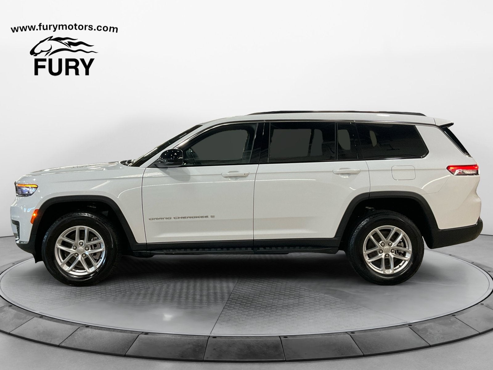 2025 Jeep Grand Cherokee L Laredo 4x4