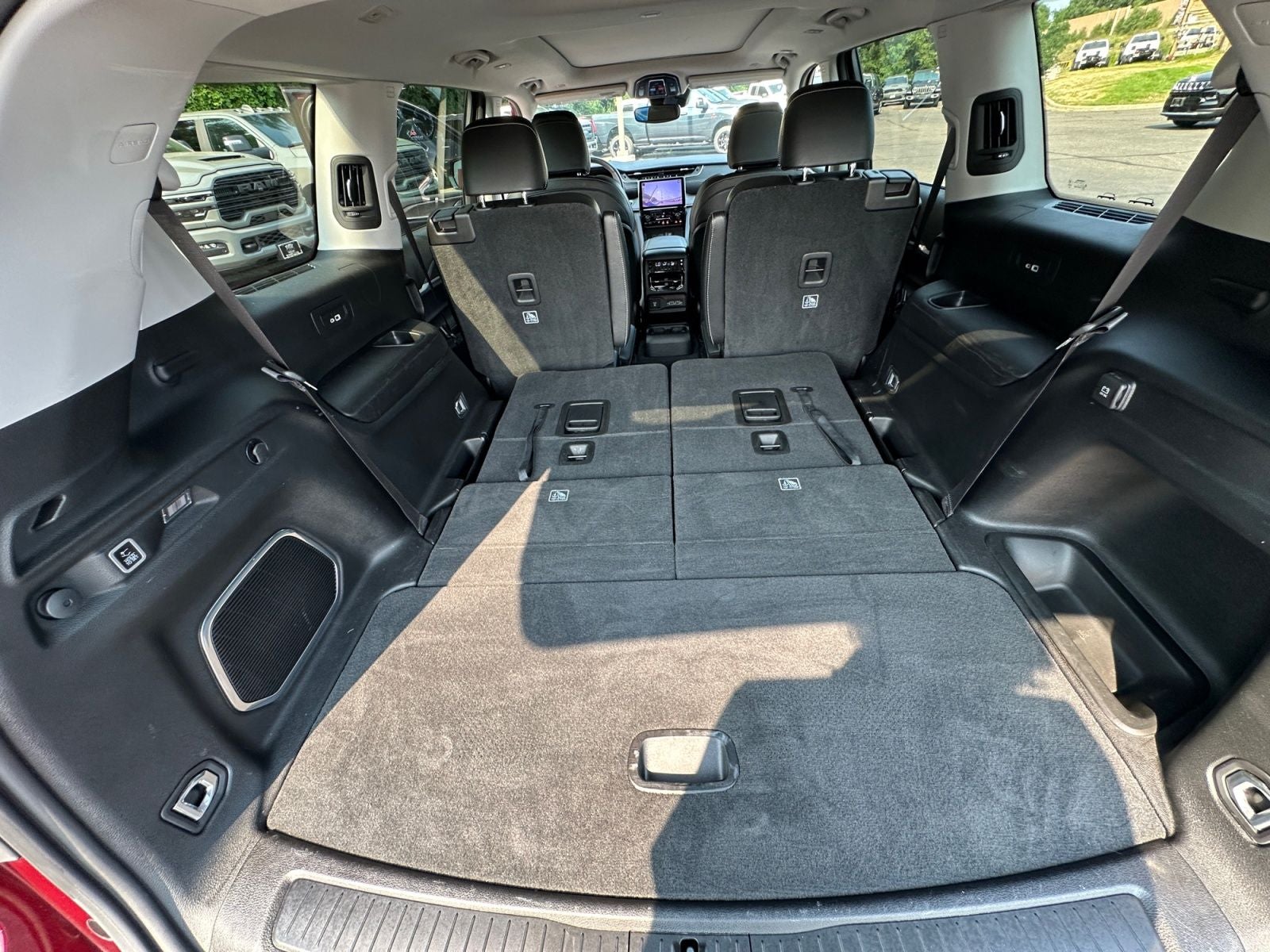 2022 Jeep Grand Cherokee L Limited 4x4