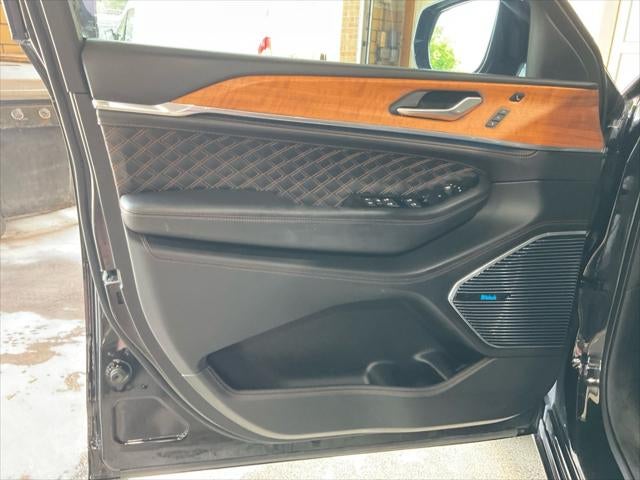 2023 Jeep Grand Cherokee L Summit Reserve 4x4