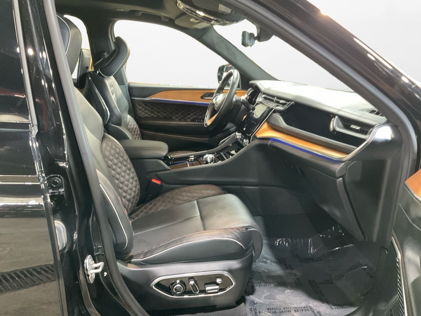 2023 Jeep Grand Cherokee L Summit Reserve