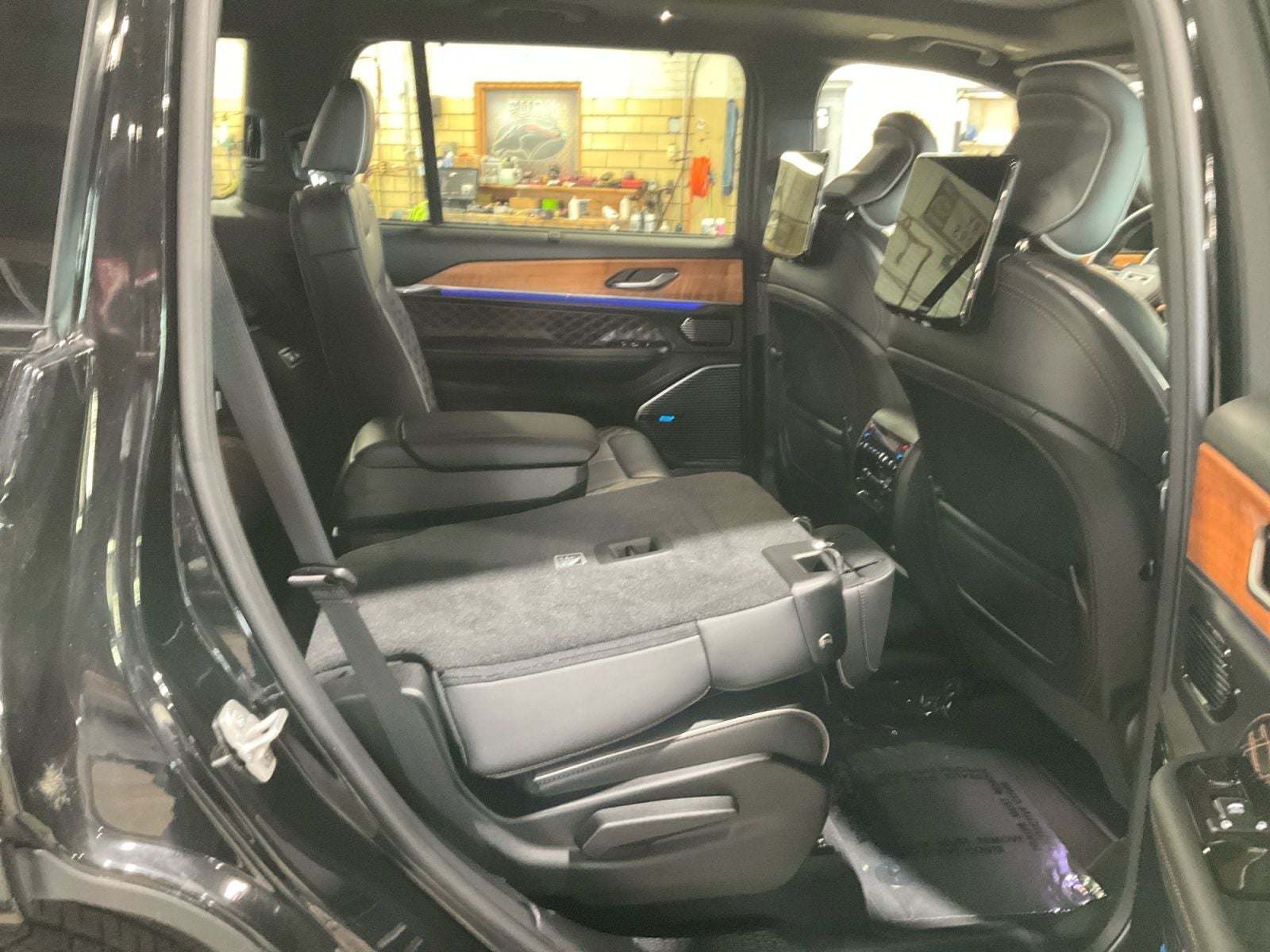 2023 Jeep Grand Cherokee L Summit Reserve