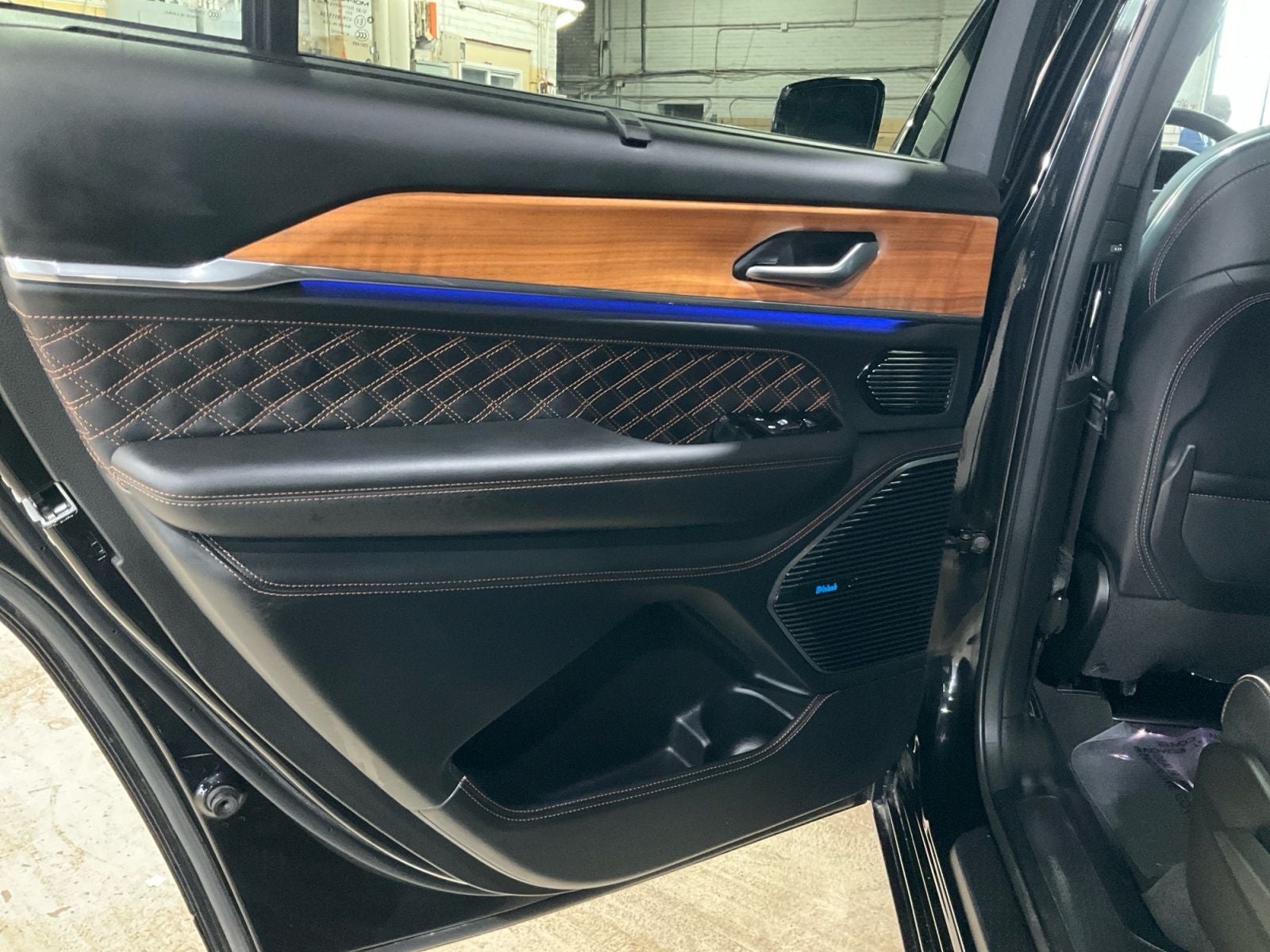2023 Jeep Grand Cherokee L Summit Reserve