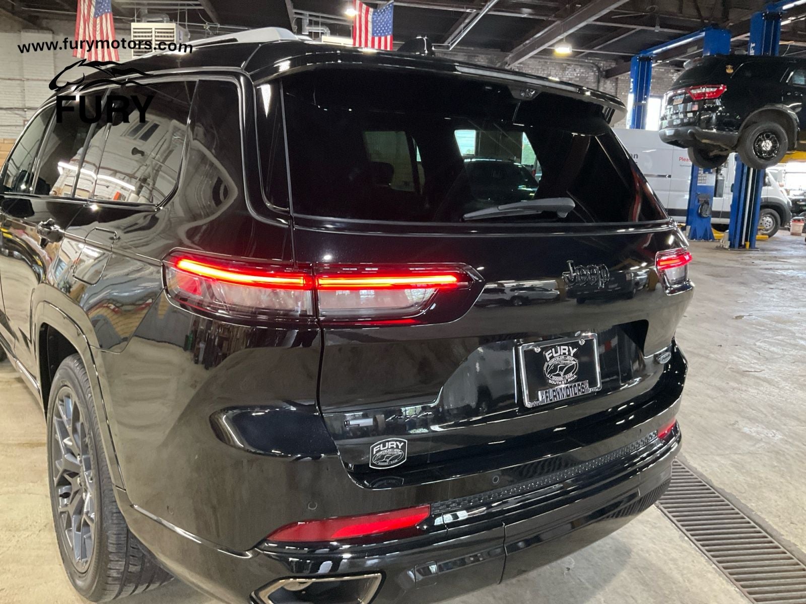 2023 Jeep Grand Cherokee L Summit Reserve