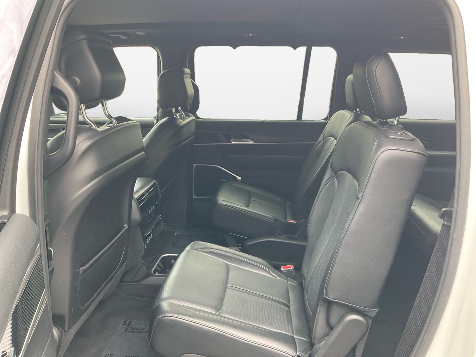 2024 Jeep Wagoneer L Series III