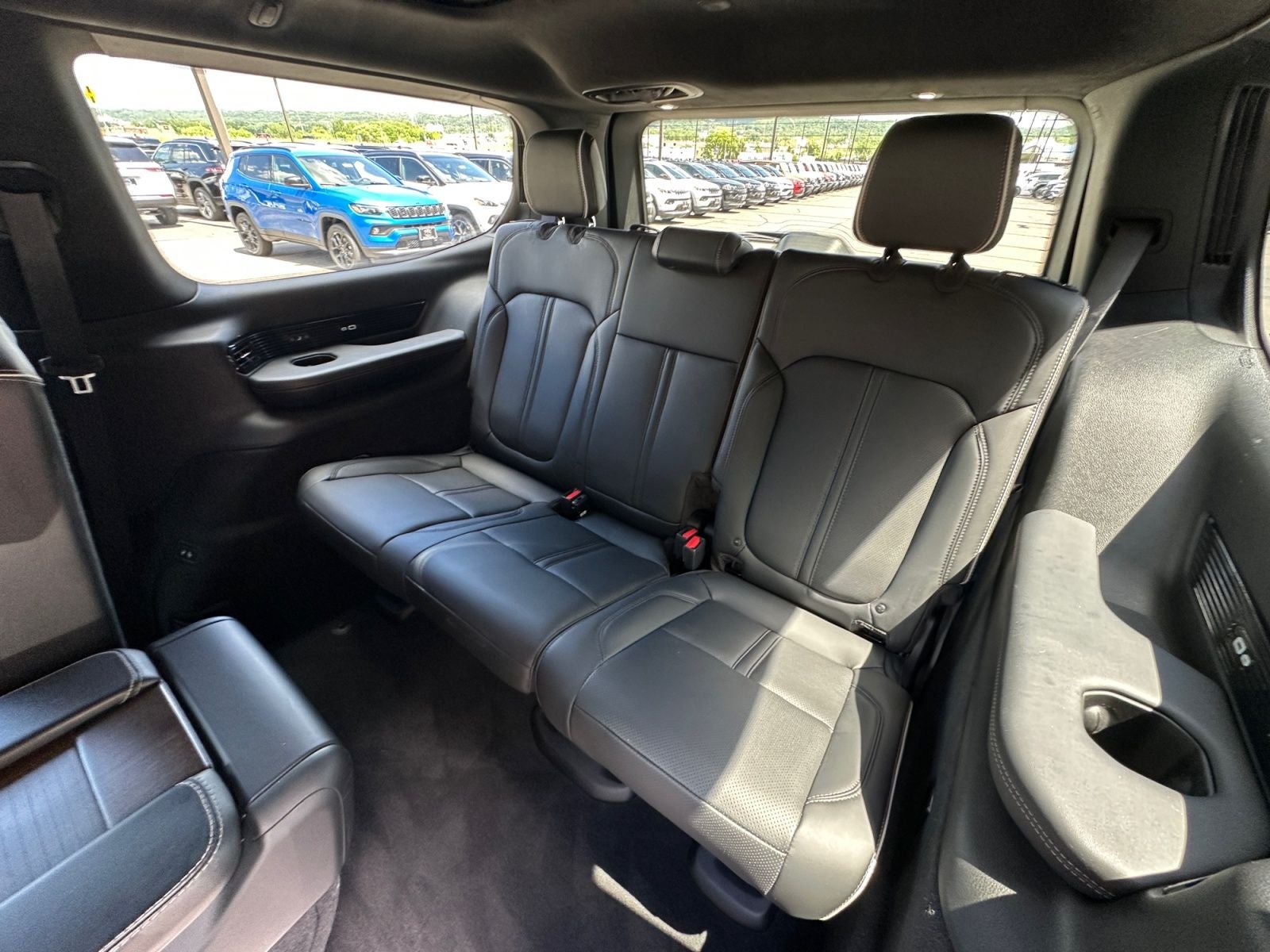 2022 Jeep Grand Wagoneer Series II