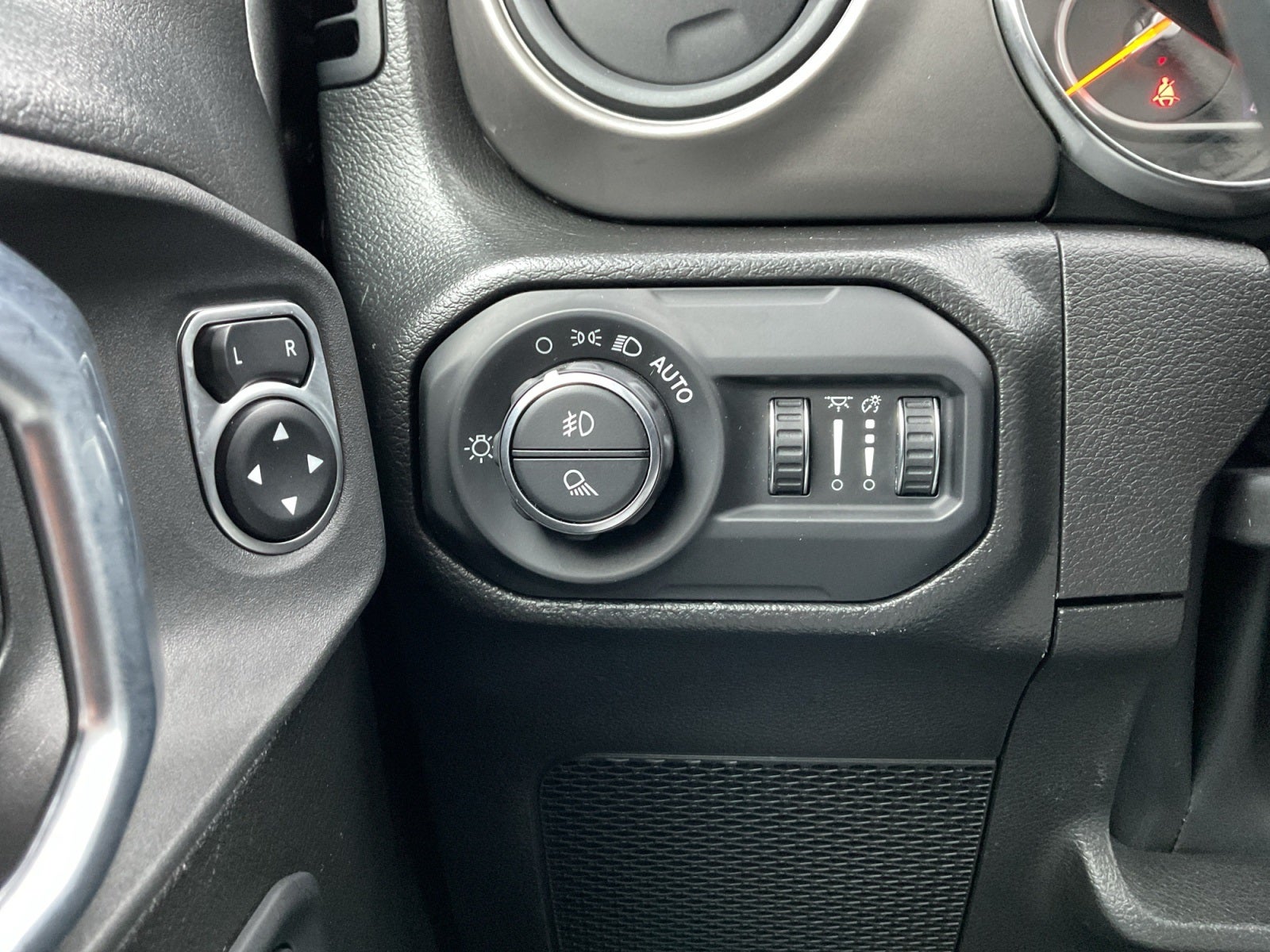 2022 Jeep Gladiator Sport S 4x4