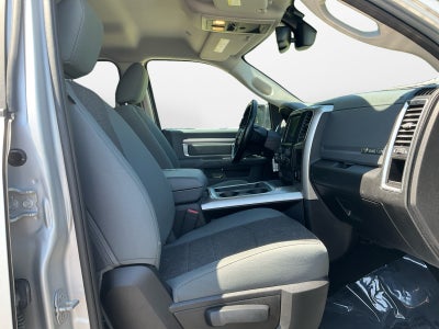 2017 RAM 1500 Big Horn Crew Cab 4x4 5'7' Box