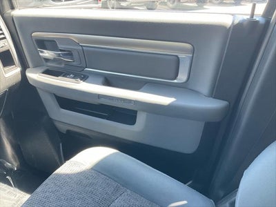 2017 RAM 1500 Big Horn Crew Cab 4x4 5'7' Box