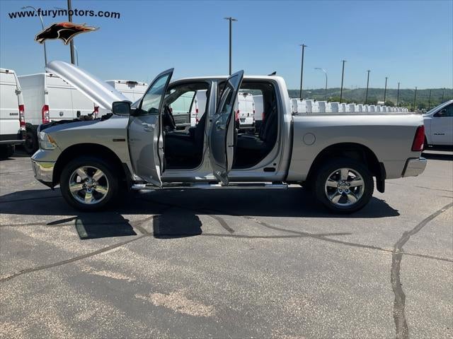 2017 RAM 1500 Big Horn Crew Cab 4x4 5'7' Box