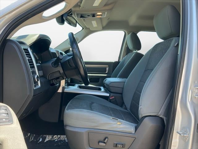 2017 RAM 1500 Big Horn Crew Cab 4x4 5'7' Box